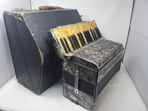 1930s hohner accordion - hohner, piano