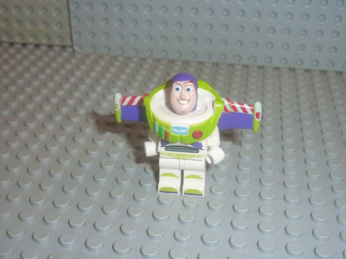 Lego minifigure toy story - minifigure, buzz