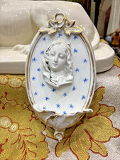 ancien benitier mural en