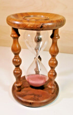 Beautiful hourglass 20th century, pink sand, certainly boxwood
