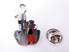 Pin's Pins Pin Badge - LANDAIS GROUP - MUSIC - FOLKLORE - HUNTING - REGION