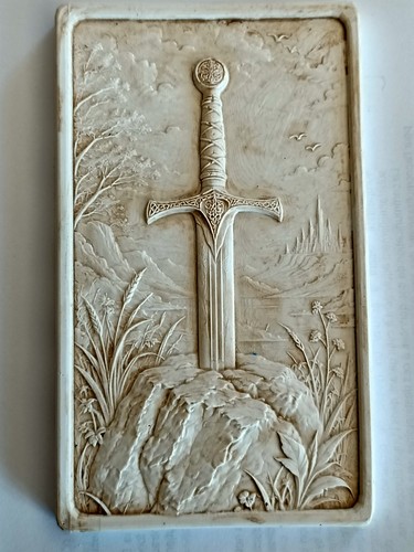Bas relief excalibur épée - excalibur,