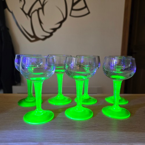 Lot verres anciens en - de,
