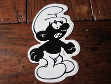 AUTOCOLLANT  SCHTROUMPF NOIR ANNEE 1978