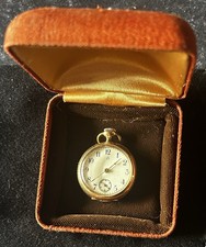 JOLIE MONTRE DE GOUSSET FEMME