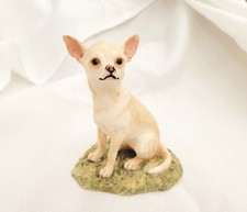 LOVELY RARE CHIHUAHUA SITTING FIGURINE SHERRATT & SIMPSON 89039