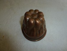 ANCIEN MOULE A GATEAU EN CUIVRE ETAME