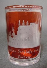 Tasse à anses en verre avec