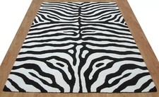 Tapis moquette zèbre noir