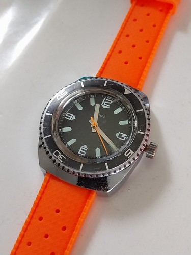 Montre plongée vintage - de,
