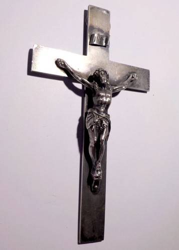 Crucifix 19e argent massif