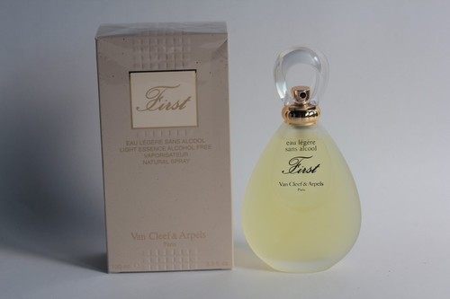 Eau légère sans - , alcool