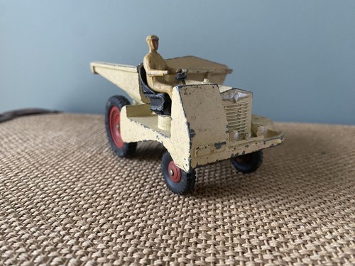 Dinky toys original france - toys,