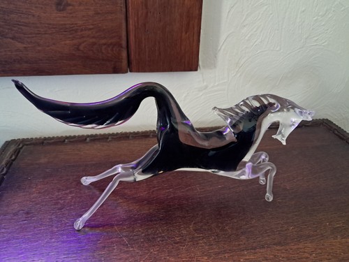 Sculpture cheval verre - en,
