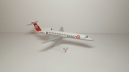 Maquette avion embraer rj145 - d'avion,