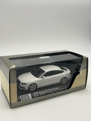 R1986 voiture miniature audi - voiture,