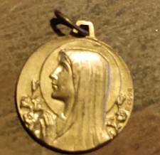 Médaille Religieuse Ancienne
