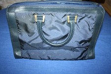 Sac à main ou de voyage porte