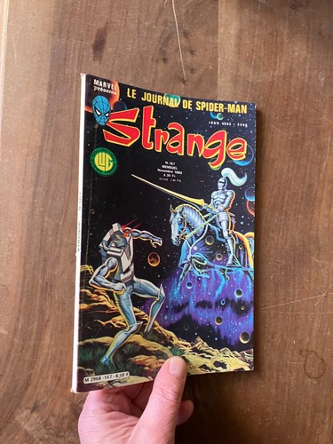 Petit format comics strange - petit, bd
