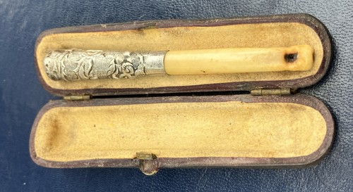 Ancien fume cigarette smoke - ancien,