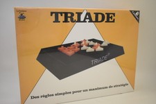 Triade la fontaine a jeux stratégie jeu de société pion pièces