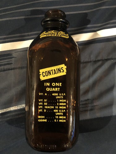 One quart amber country club - country,