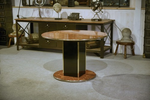 Table circulaire dans - , goût