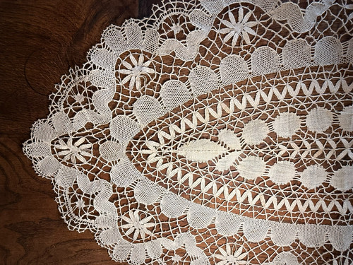 Dentelle ancienne grand - dentelle,