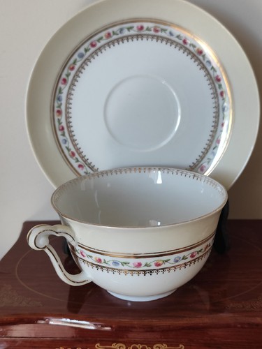 Service thé porcelaine - à,