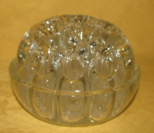 Pique fleurs vase - , bouquetiers