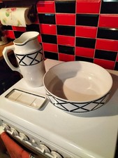 SERVICE DE TOILETTE BROC