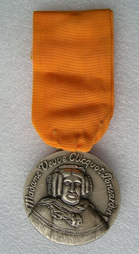 Medaille veuve clicquot - veuve,
