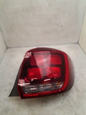 Feu arriere droit Dacia