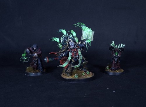 Chaos space marines dark - space,