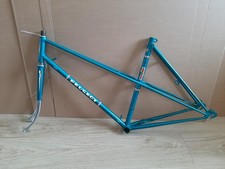 Cadre velo PEUGEOT randonneuse