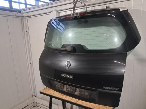 Malle hayon arriere renault - arriere,