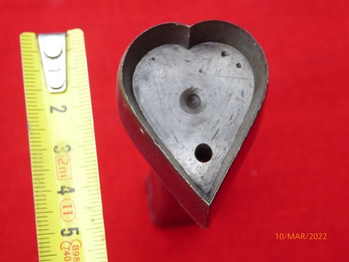 Emporte piece outil ancien - piece,