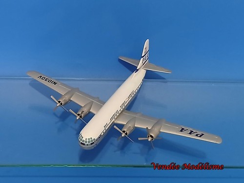Avion boeing stratocruiser - boeing,