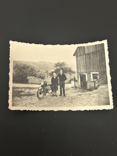 Photo moto ancienne - photo,