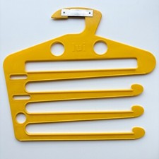 Cintre LUI vintage - plastique jaune - années 70