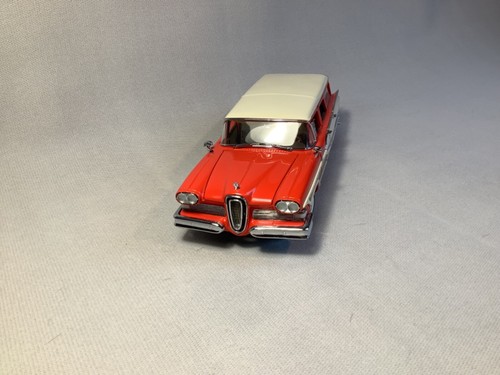 Voitures miniatures 24 - voitures, 1/24