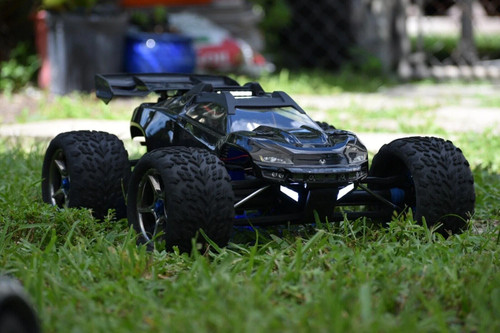 Traxxas revo premium - e-revo,
