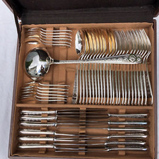 Belle ménagère Christofle en métal argenté, modèle Villeroy - 49 pièces