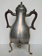 Ancienne fontaine à thé