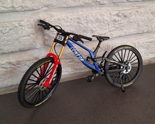 Vélo VTT Miniature Échelle