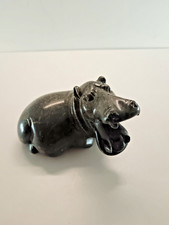 hippopotame en pierre  /