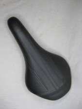 pre-owned GIANT bicycle seat