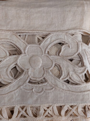Broderie ancienne ajourée - ancienne,