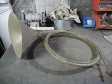 UN COR DE CHASSE ANCIEN