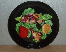 Assiette plat en trompe